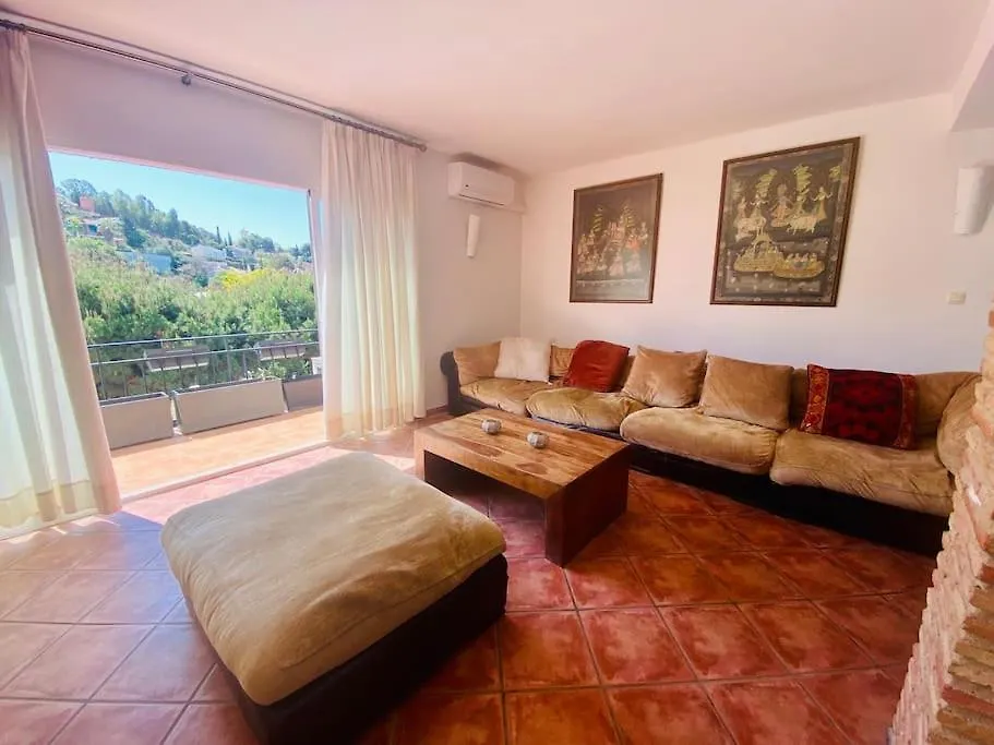 Chalet Estilo Espanol Malaga