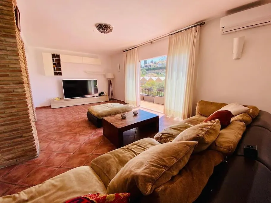 Chalet Estilo Espanol マラガ 0*,  スペイン